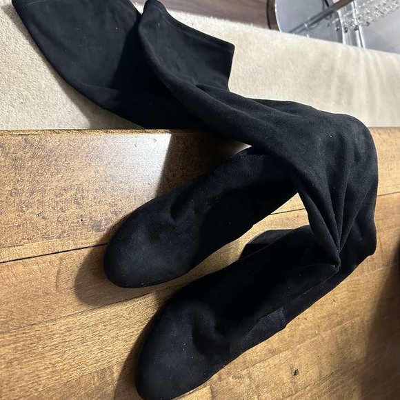 Knee high velvet boots - Picture 2 of 7